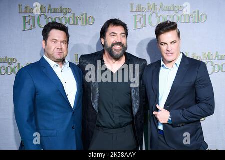 Madrid. Espagne. 20221006, Javier Bardem, Josh Gordon, will Speck participe à la première de 'Lyle, Lyle, Crocodile' au cinéma Callao sur 6 octobre 2022 à Madrid, Espagne crédit: MPG/Alamy Live News Banque D'Images