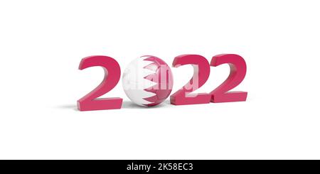 2022 en nombres tridimensionnels avec une balle de football avec le drapeau du Qatar isolé sur fond blanc. 3d illustration. Banque D'Images