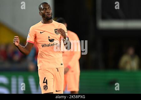 BRUGES - Geoffrey Kondogbia du Club Atletico de Madrid lors du match du groupe B de la Ligue des champions de l'UEFA entre le Club Brugge et l'Atletico Madrid au stade Jan Breydel sur 4 octobre 2022 à Bruges, en Belgique. ANP | hauteur néerlandaise | Gerrit van Keulen Banque D'Images
