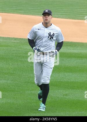 2 octobre 2022 Aaron Judge lors du dernier match de baseball de la saison régulière au Yankee Stadium, Bronx, NY crédit: Barrett/Photolink / MediaPunch Banque D'Images