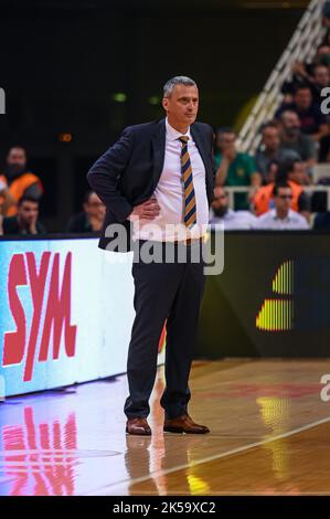 Dejan Radonjic entraîneur-chef de Panathinaikos Athènes BC en action pendant le match de basketball EuroLeague de Turkish Airlines entre Panathinaikos BC et Re Banque D'Images