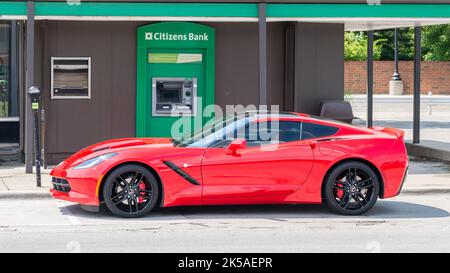 FERNDALE, MI/États-Unis - 18 AOÛT 2016 : une Corvette C7 de Chevrolet à Citizens Bank, Woodward Dream Cruise route. Banque D'Images