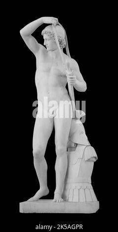 Statue ancienne. Sculpture de Telemachus de Luigi Bienaime dans le Musée de l'Ermitage. Photo isolée de chef-d'œuvre avec masque Banque D'Images