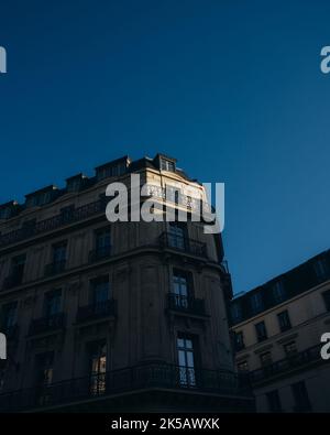 Une photo verticale des bâtiments Banque D'Images