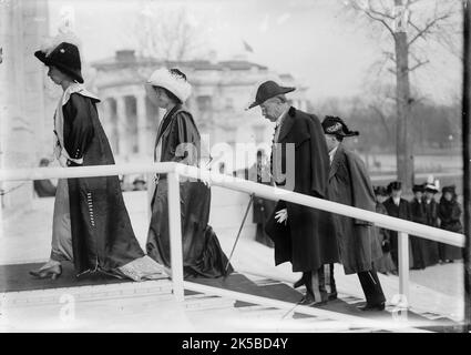 Petits déjeuners du nouvel an, Union panaméricaine - non identifié; 2 Dames et 2 hommes, [Washington, DC], 1912. Banque D'Images