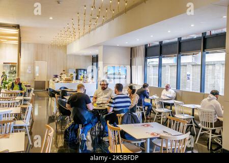 Bogota Colombie, Chapinero Norte Avenida Carrera 7 Holiday Inn Express Bogota DC, petit déjeuner gratuit inclus restaurant restaurants dînez manger dehors Banque D'Images