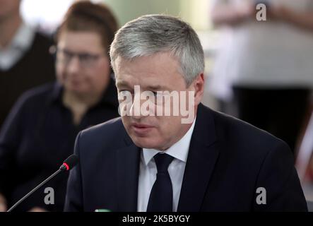 IVANO-FRANKIVSK (UKRAINE) - le 06 OCTOBRE 2022 - Recteur de l'Université nationale prétarpathienne de Vasyl Stefanyk Ihor Tsependa lors de la réunion des délégations des ministres de l'éducation de la Pologne, de la République tchèque, de l'Estonie, de la Lettonie, de la Lituanie et de l'Ukraine à l'Université nationale prétarpathienne de Vasyl Stefanyk, à Ivano-Frankivsk (Ukraine occidentale). Banque D'Images