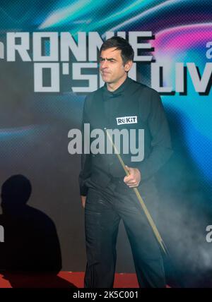 Hong Kong, Chine. 07th octobre 2022. Ronnie O'Sullivan et ng on-Yee World No1 Ronnie O'Sullivan (en photo), d'Angleterre, bat le champion local de Hong Kong ng on-Yee lors de leur match d'ouverture des Hong Kong Masters Snooker 2022. Le tournoi qui se joue au Hong Kong Coliseum voit les 5 meilleurs joueurs du monde faire face aux talents locaux. Alamy Live Sport/Jayne Russell Credit: Jayne Russell/Alamy Live News Banque D'Images