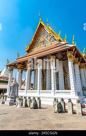 Ubosot, salle d'ordination, Wat Arun, Temple de l'Aube, Bangkok, Thaïlande, Asie Banque D'Images
