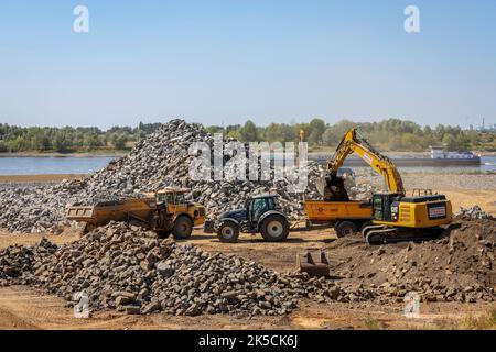 Dinslaken, Voerde, Rhénanie-du-Nord-Westphalie, Allemagne - Emschermuendung dans le Rhin. Site de construction de la nouvelle embouchure de la rivière Emscher. L'embouchure de l'Emscher dans le Rhin est en train d'être déplacée de Dinslaken à près de 500 mètres au nord vers Voerde. Banque D'Images