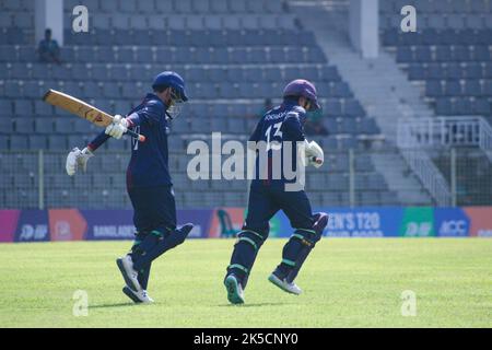 Sylhet, Bangladesh. 7th octobre 2022. Le batteur d'ouverture de la Thaïlande équipe féminine contre l'équipe des Émirats arabes Unis pendant la coupe T20 d'Asie 2022 du cricket féminin au stade international Sylhet. On 7 octobre 2022 à Sylhet, au Bangladesh. (Credit image: © MD Rafayat Haque Khan Eyepix G/eyepix via ZUMA Press Wire) Banque D'Images