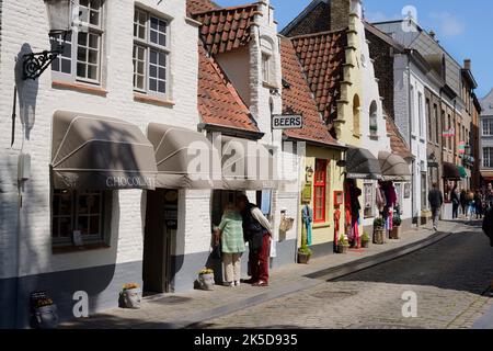 Allée avec magasins, Bruges, Flandre Occidentale, Flandre, Belgique Banque D'Images