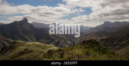 Vue panoramique de Roque Nublo à Gran Canaria, îles Canaries, Espagne Banque D'Images