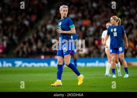 Londres, Royaume-Uni. 07th octobre 2022. Megan Rapinoe (15 Etats-Unis) pendant le match amical entre l'Angleterre et les Etats-Unis au stade Wembley à Londres, en Angleterre. (Liam Asman/SPP) crédit: SPP Sport presse photo. /Alamy Live News Banque D'Images