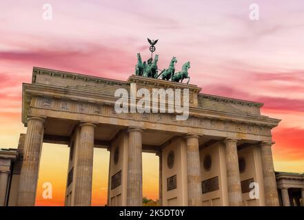 Berlin, Allemagne - 03. 2022 octobre : la porte de Brandebourg sur les vacances du 3 octobre à Berlin Banque D'Images
