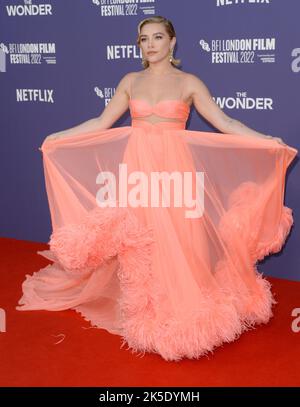 La photo doit être créditée ©Alpha Press 078237 06/10/2022 Florence Pugh The Wonder Premiere lors du BFI British film Institute London film Festival 66th à Londres Banque D'Images