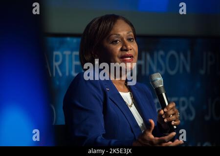 Vanessa Wyche s'est adressée à un panel DirectHERS avec d'autres femmes directrices de centre de la NASA au siège à Washington le 7 juin 2022, discutant du leadership et des carrières. Banque D'Images