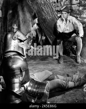 William Bendix, Bing Crosby, sur le tournage du film, « A Connecticut Yankee in King Arthur's court », Paramount Pictures, 1949 Banque D'Images