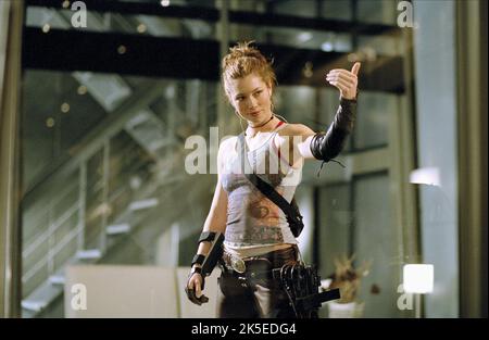 JESSICA BIEL, BLADE : TRINITY, 2004 Banque D'Images