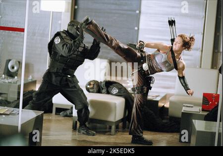 JESSICA BIEL, BLADE : TRINITY, 2004 Banque D'Images