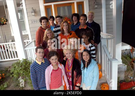 ZIMMERMAN,ROESKE,BROWN,REYNOLDS,HOAG, HALLOWEENTOWN HIGH, 2004 Banque D'Images