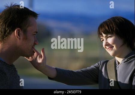 MATTHEW MACFADYEN, EMILY BARCLAY, EN MON PÈRE'S DEN, 2004 Banque D'Images