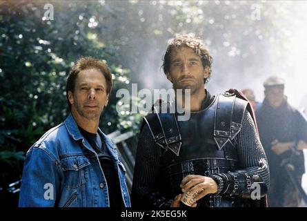 JERRY BRUCKHEIMER, CLIVE OWEN, LE ROI ARTHUR, 2004 Banque D'Images