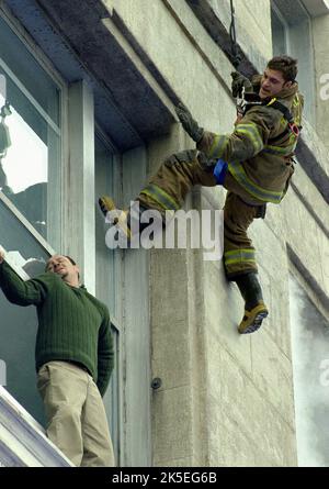 JOAQUIN PHOENIX, LADDER 49, 2004 Banque D'Images