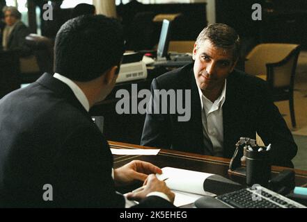 GEORGE CLOONEY, OCEAN'S 12, 2004 Banque D'Images