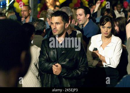 OLIVIER MARTINEZ, ANGELINA JOLIE, EN PRENANT VIE, 2004 Banque D'Images