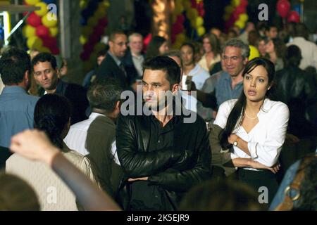 OLIVIER MARTINEZ, ANGELINA JOLIE, EN PRENANT VIE, 2004 Banque D'Images