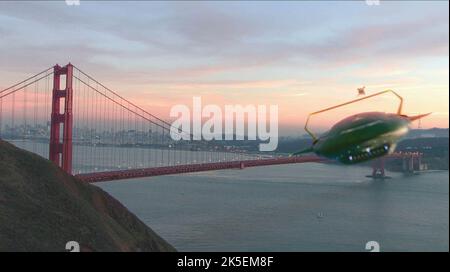 THUNDERBIRD 2 SURVOLE GOLDEN GATE BRIDGE, THUNDERBIRDS, 2004 Banque D'Images