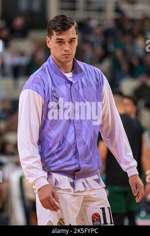 Athènes, Lombardie, Grèce. 6th octobre 2022. 11 MARIO HEZONJA du Real Madrid en action pendant le match de basket-ball EuroLeague de Turkish Airlines entre Panathinaikos Athènes BC et le Real Madrid à l'arène OAKA ALTION sur 6 octobre 2022 à Athènes, Grèce. (Image de crédit : © Stefanos Kyriazis/ZUMA Press Wire) Banque D'Images