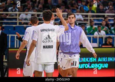 Athènes, Lombardie, Grèce. 6th octobre 2022. 11 MARIO HEZONJA du Real Madrid en action pendant le match de basket-ball EuroLeague de Turkish Airlines entre Panathinaikos Athènes BC et le Real Madrid à l'arène OAKA ALTION sur 6 octobre 2022 à Athènes, Grèce. (Image de crédit : © Stefanos Kyriazis/ZUMA Press Wire) Banque D'Images