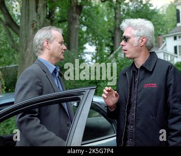 BILL MURRAY et JIM JARMUSCH en FLEURS BRISÉES (2005), réalisé par JIM JARMUSCH. Crédit : FONCTIONS DE MISE AU POINT / Album Banque D'Images