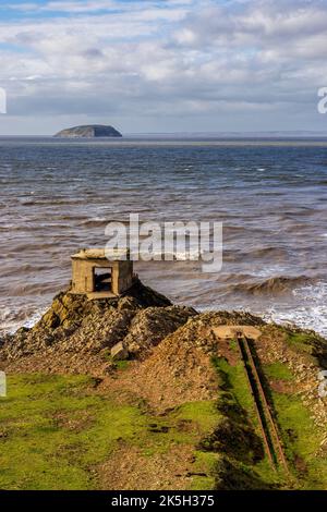 Le poste de feu de recherche WW II sur Howe Rock à Brean Down fort dans le chenal Bristol, dans le nord du Somerset, en Angleterre Banque D'Images