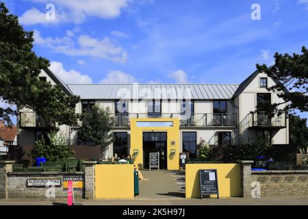 Le pub Kitchen au village de Thorpeness, comté de Suffolk, Angleterre Banque D'Images