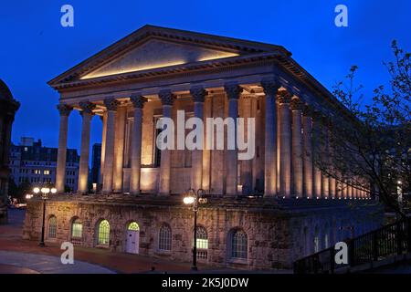 Birmingham Townhall au crépuscule, Victoria Square, Birmingham, West Midlands, Angleterre, ROYAUME-UNI, B3 3DQ Banque D'Images