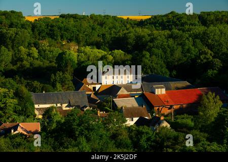 France, Essonne (91), Chalo-Saint-Mars, vue aérienne du hameau de Boinville dans la vallée de la Chalouette Banque D'Images