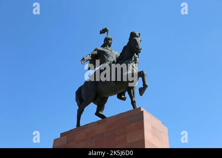 Statue équestre de Manas, place Ala-Too, Bichkek, région de la ville de Bichkek, Kirghizistan, Asie centrale Banque D'Images