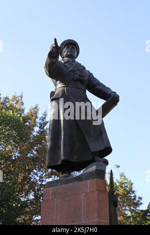 Statue d'Ivan Panfilov (1893-1941), Parc Panfilov, Bichkek, région de Bichkek, Kirghizistan, Asie centrale Banque D'Images