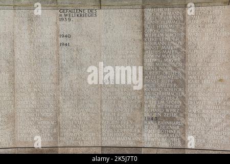 Plaque commémorative de la rue Protestant Eglise d'Andrew, mémorial, listes des noms des disparus et des disparus, première et deuxième Guerre mondiale, Eningen Banque D'Images