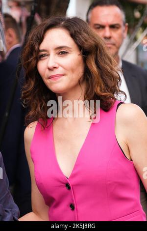 Madrid, Espagne. 08th octobre 2022. Présidente de la Communauté de Madrid, Isabel Díaz Ayuso vu au début du défilé Hispanidad 2022 à Madrid. Crédit : SOPA Images Limited/Alamy Live News Banque D'Images