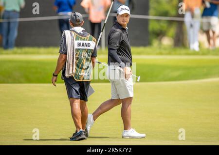 BANGKOK, THAÏLANDE - OCTOBRE 9 : Sihwan Kim des États-Unis d'Amérique après avoir fait des oiseaux sur le trou 9 au cours de la troisième et dernière partie au golf LIV INVITATIONAL BANGKOK au terrain de golf Stonehill sur 9 octobre 2022 à Bangkok, THAÏLANDE (photo de Peter van der Klooster/Alamy Live News) Banque D'Images