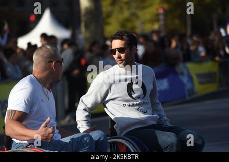 Martin Fourcade, biathlète français, cinq fois champion olympique, sept fois vainqueur de la coupe du monde, treize fois champion du monde et président de la commission des athlètes de Paris 2024 et membre du CIO, au cours de la première journée paralympique, organisée à la place de la Bastille, à Paris, samedi, 8 octobre 2022. Photo de Tomas Stevens/ABACAPRESS.COM Banque D'Images