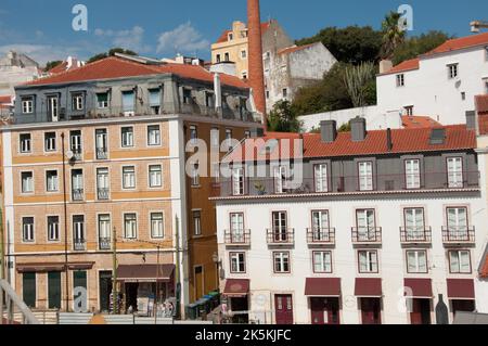 Maisons traditionnelles, Alfama, Lisbonne, Portugal. Une maison avec des carreaux traditionnels. Banque D'Images