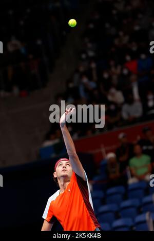 Tokyo, Japon. 9th octobre 2022. Taylor FRITZ (USA) sert contre Frances TIAFOE (USA) lors de leur match de finale des singles aux Championnats de tennis ouverts Rakuten Japan 2022 à l'Ariake Coliseum. Le tournoi a lieu de 1 octobre à 9. (Credit image: © Rodrigo Reyes Marin/ZUMA Press Wire) Credit: ZUMA Press, Inc./Alamy Live News Banque D'Images