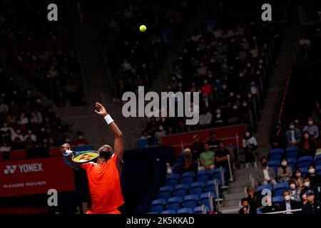 Tokyo, Japon. 9th octobre 2022. Frances TIAFOE (Etats-Unis) sert contre Taylor FRITZ (Etats-Unis) lors de leur match de finale des singles aux Championnats de tennis ouverts Rakuten Japan 2022 à l'Ariake Coliseum. Le tournoi a lieu de 1 octobre à 9. (Credit image: © Rodrigo Reyes Marin/ZUMA Press Wire) Credit: ZUMA Press, Inc./Alamy Live News Banque D'Images