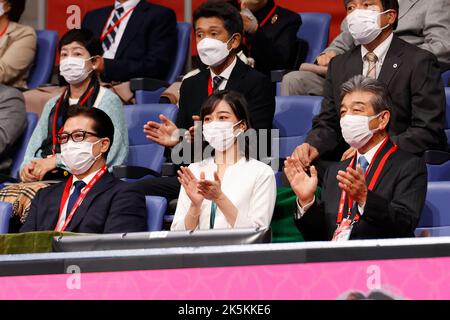 Tokyo, Japon. 9th octobre 2022. La princesse Kako d'Akishino (C) participe au match de finale des singles pour les Championnats de tennis ouverts Rakuten Japan 2022 à l'Ariake Coliseum. Le tournoi a lieu de 1 octobre à 9. (Credit image: © Rodrigo Reyes Marin/ZUMA Press Wire) Credit: ZUMA Press, Inc./Alamy Live News Banque D'Images