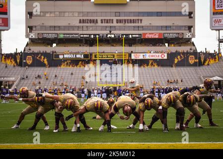 Le kicker d'État d'Arizona carter Brown (3) se réchauffe avant un match de football universitaire de la NCAA contre les Huskies de Washington à Tempe, Arizona, le samedi, oct Banque D'Images